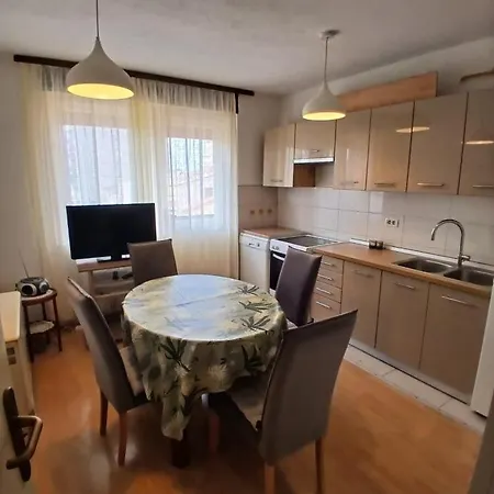 Family Apartmán Pula